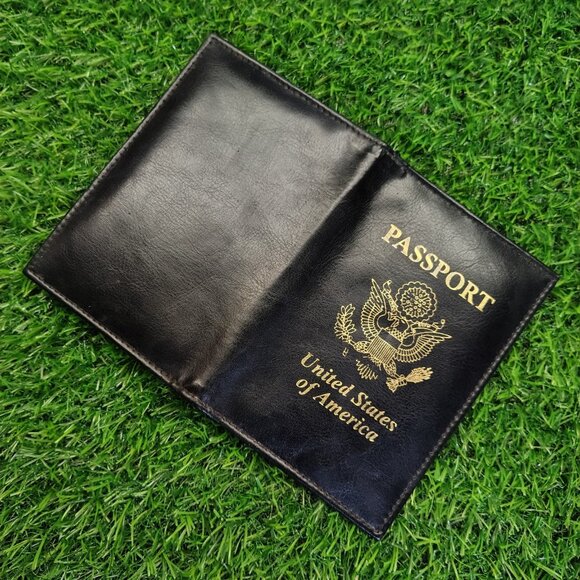 Leather passport cover, Leather Passport holder, passport case, passport wallet - Picture 3 of 7